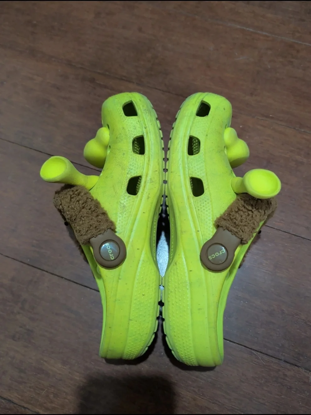 Shrek CROCS J5